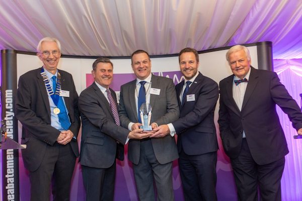 Carrier Transicold Vector® eCool Wins Innovation Award from UK Noise Abatement Society