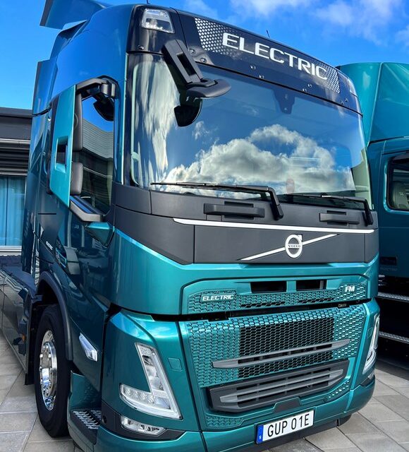 Electric timber trucks to be trialled in Scotland