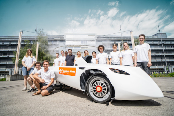 Gebrüder Weiss takes visionary solar car Down Under