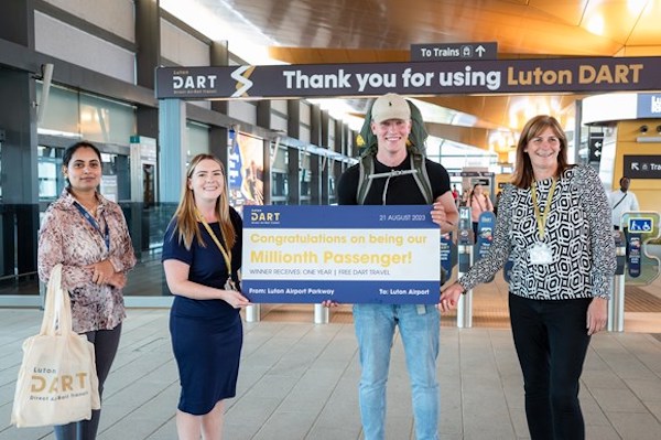 Luton DART rewards its one millionth passenger