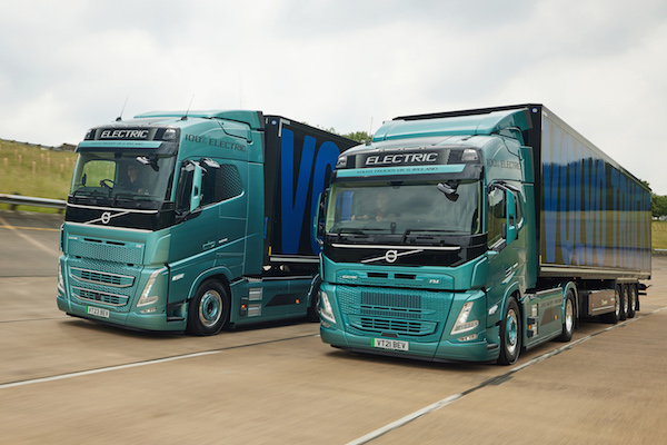 FIRST VOLVO ELECTRIC TRACTOR UNITS APPROVED FOR GOVERNMENT’S £25,000 PLUG-IN GRANT