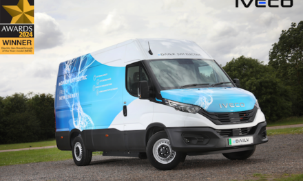 ‘Forward-thinking’ IVECO eDaily wins Fleet News ‘Electric Van Breakthrough of the Year’ Award