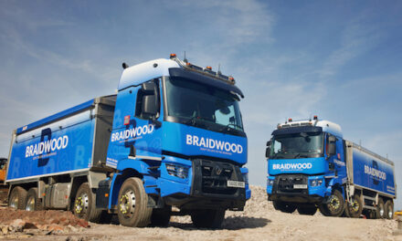 First Renault Trucks tippers for Roy Braidwood & Sons Transport